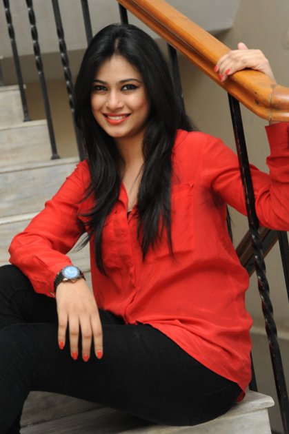 Zara-at-Bhai-Triple-Platinum-Disc